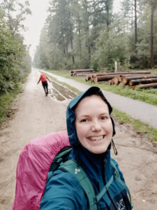 Regen hoort erbij bij een tweedaagse wandeltocht in Nederland